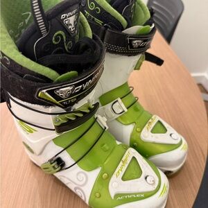 Dynafit TLT5 AT Boots Size 24.5